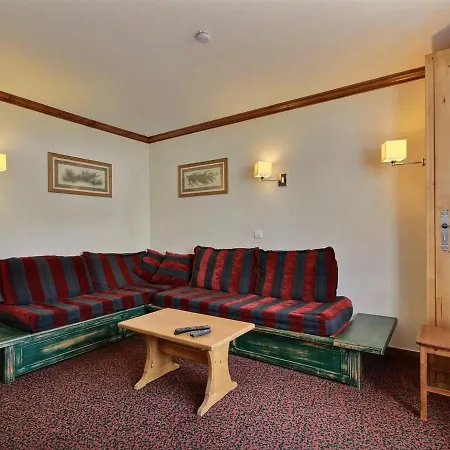 3 Pieces Avec Balcon Et 2 Salles De Bains, 6 Personnes, Plagne Soleil - Fr-1-455-48 Apartment