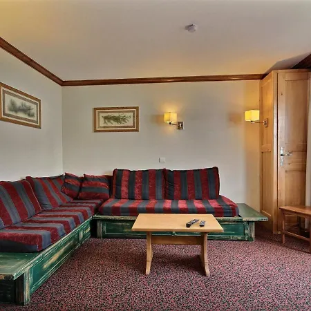 3 Pieces Avec Balcon Et 2 Salles De Bains, 6 Personnes, Plagne Soleil - Fr-1-455-48 La Plagne